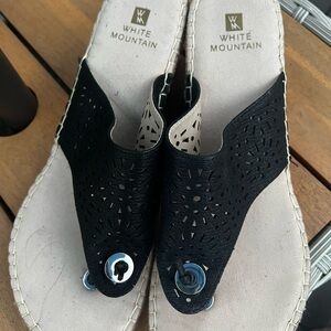 White Mountain Black Wedge Sandals